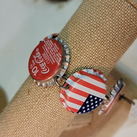 Vintage Coca-Cola American Flag Soda cap Bracelet - Picture 1 of 2